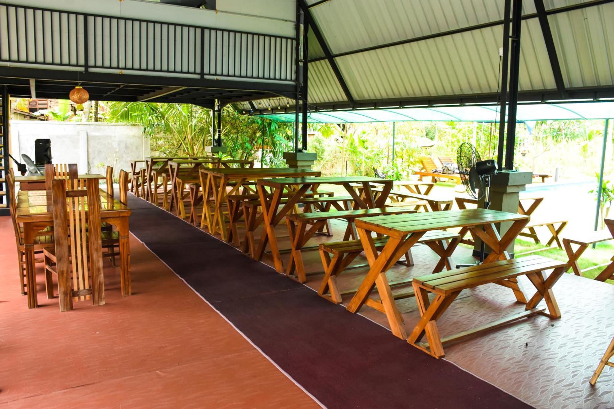 Steps Garden Resort Negombo Esterno foto
