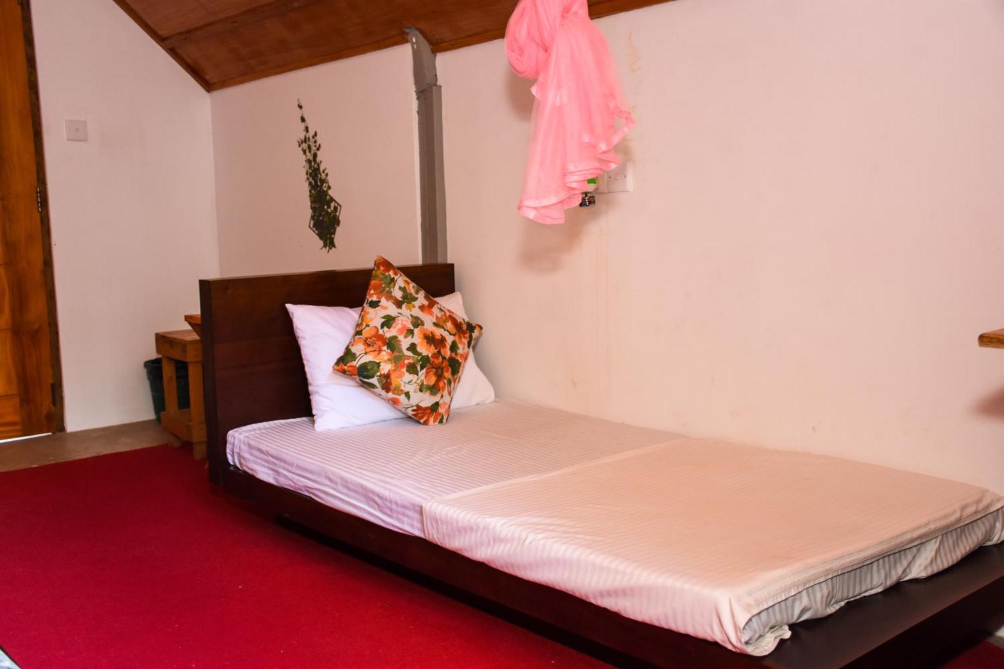 Steps Garden Resort Negombo Esterno foto